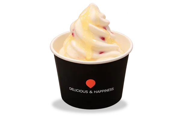 国産はちみつをかけたソフトクリーム